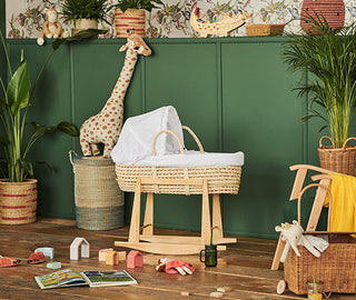 Classic Wicker Moses Basket with Rocking Stand